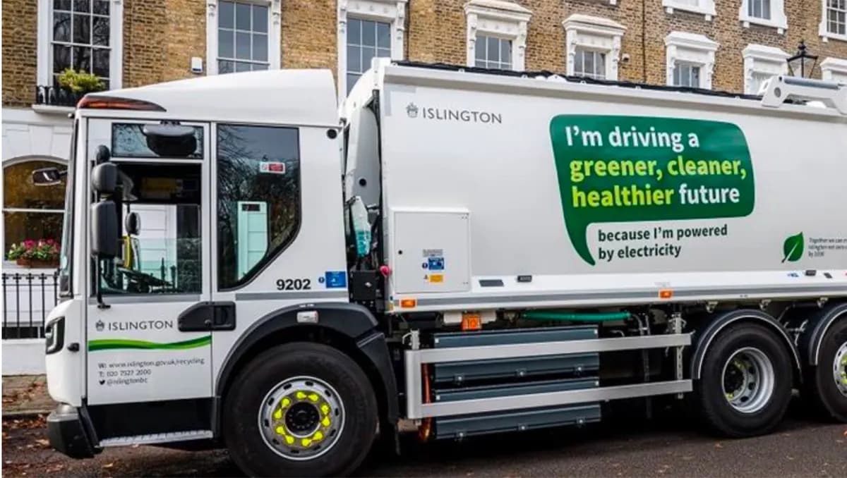 Islington Council electric refuse collection vehicle on a London street from Dynamon ZERO case study